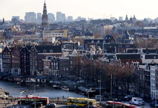 英国"脱欧"，阿姆斯特丹赢得了一家伦敦欧洲最大的短期融资交易所。