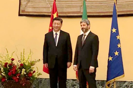 当地时间3月22日下午，中国国家主席习近平在罗马会见意大利国家众议院议长罗伯托·菲科（Roberto