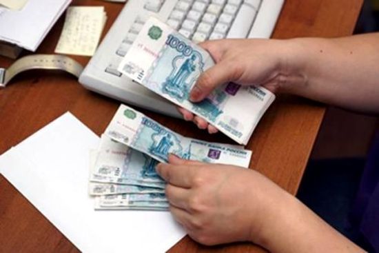 俄中等水平人均月收入为3.5万卢布。