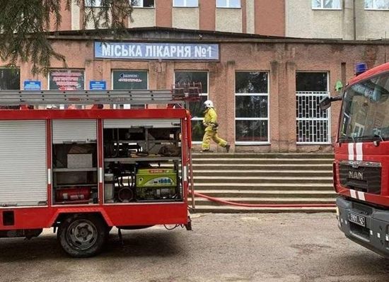 乌克兰西南部新冠病毒定点医院爆炸。