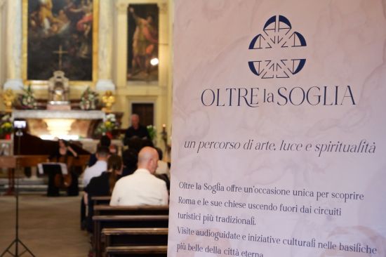 　　“跨越门槛(Oltre
