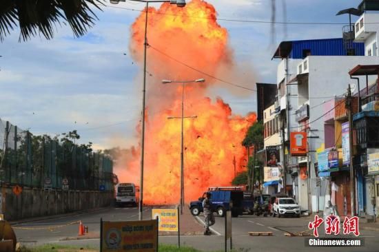 斯里兰卡发生多起爆炸事件